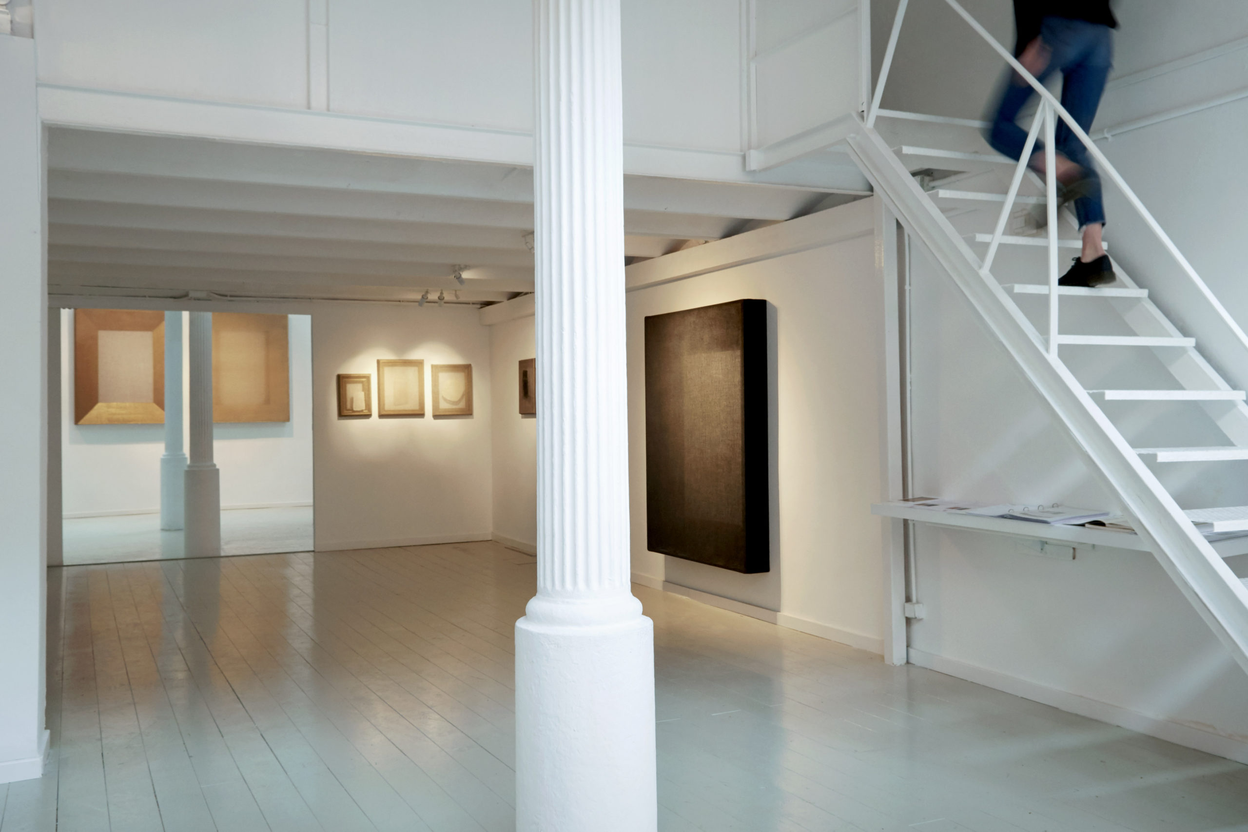 LB-contemporany-art-gallery_01
